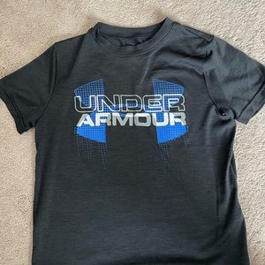 Under armour UA youth small ysm heat gear shirt